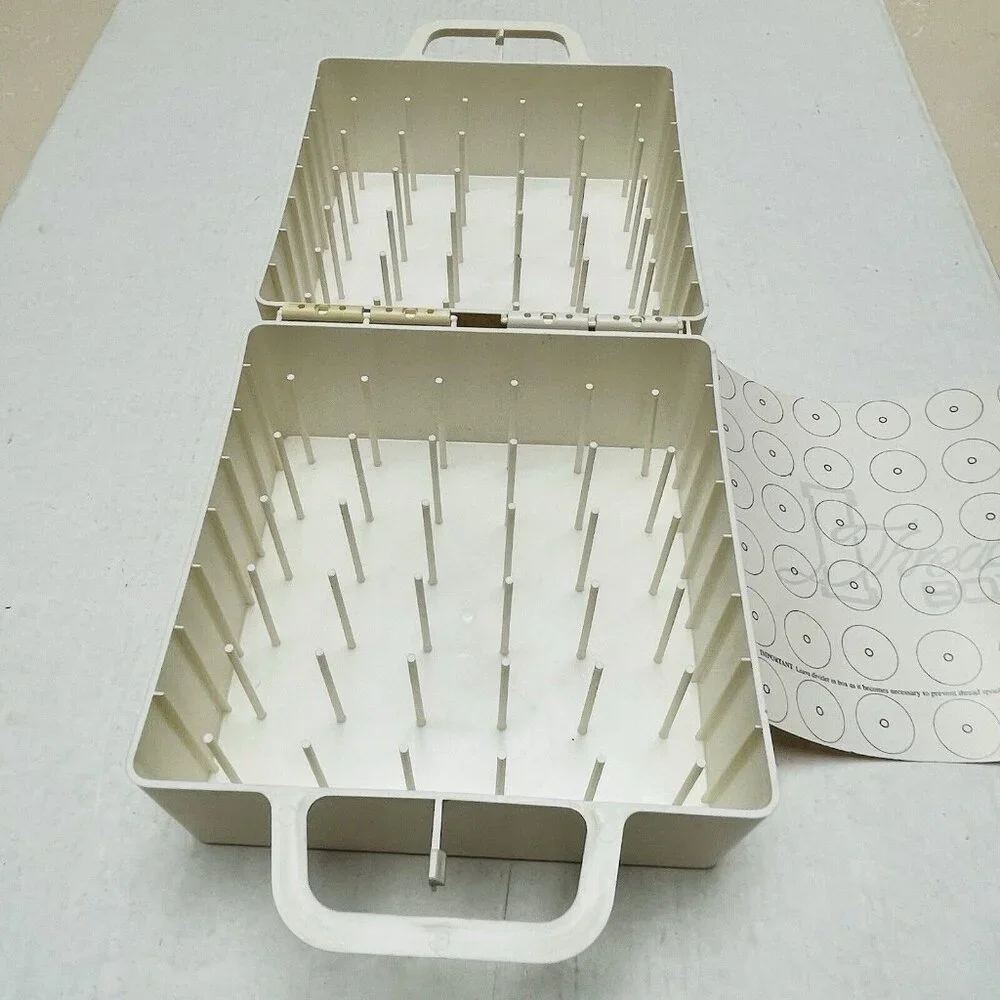 Vintage Thread Box 72 Spool Holder Plastic Carrying Case Made In USA Sewing‎